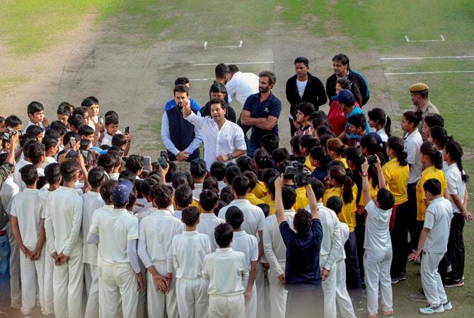 On Thursday, Sachin Tendulkar held one-on-one discussion with the U-19 cricketers before overseeing their preparations at the indoor nets of the Himachal Pradesh Cricket Association (HPCA) Stadium