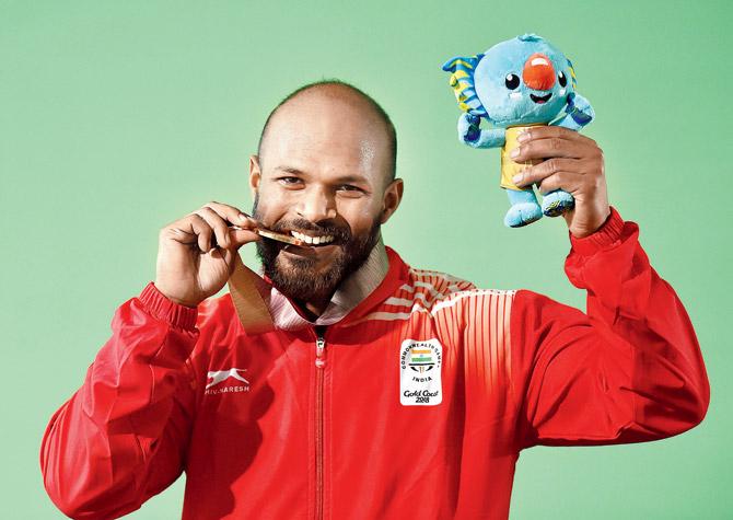 Sathish Kumar Sivalingam(Men's 77 kg)Defending champ Sivalingam, 25, won gold lifting a total of 317kg. Sivalingam was so good on the day, that he actually forfeited his final clean and jerk lift.