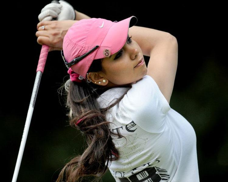 Sharmila Nicollet: Originally from Bangalore this Indo-French golfer is the youngest to ever qualify for a European Tour. During the Asian Games held in Doha, she represented India. She has won the Player of the Year award in 2010 as well as Lady golfer of the year in 2007