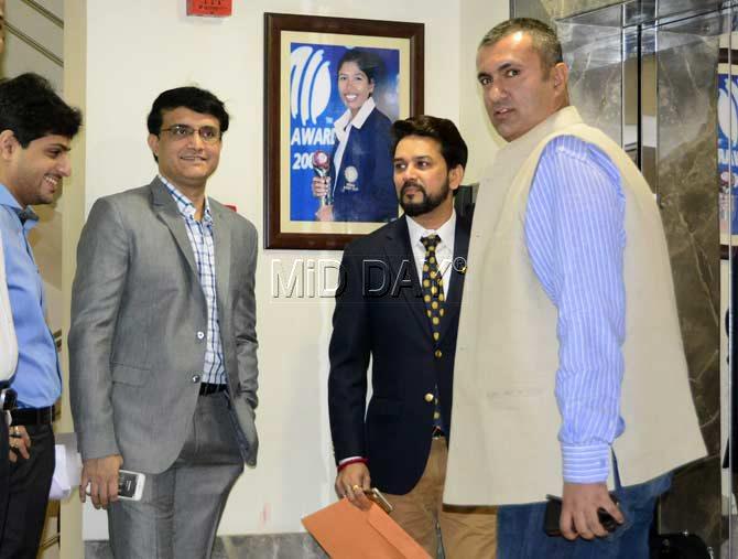 Anurag Thakur, who resigned as the Secretary of the Board, got the signatures of all six east zone units in his BCCI presidential nomination form yesterday, paving the way for his unanimous choice as the 34th President of the august cricket body. In a show of solidarity yesterday, all the six east units - Cricket Association of Bengal, Assam CA, Tripura CA, NCC and Jharkhand SCA - had signed his nomination papers even though the rules required only one unit to nominate the name of the presidential candidate. It was the East zone's turn this time. 