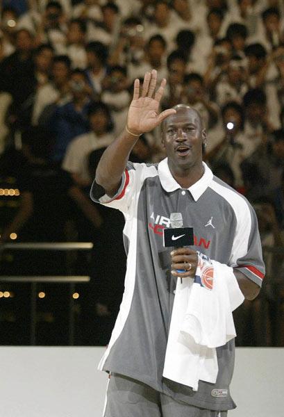 Michael Jordan: The greatest basketball player in history with 6 NBA titles playing for Chicago Bulls. After retiring in 1993, he enter minor league baseball with three big teams before making a comeback to basketball in 1995. (Pic/ AFP)