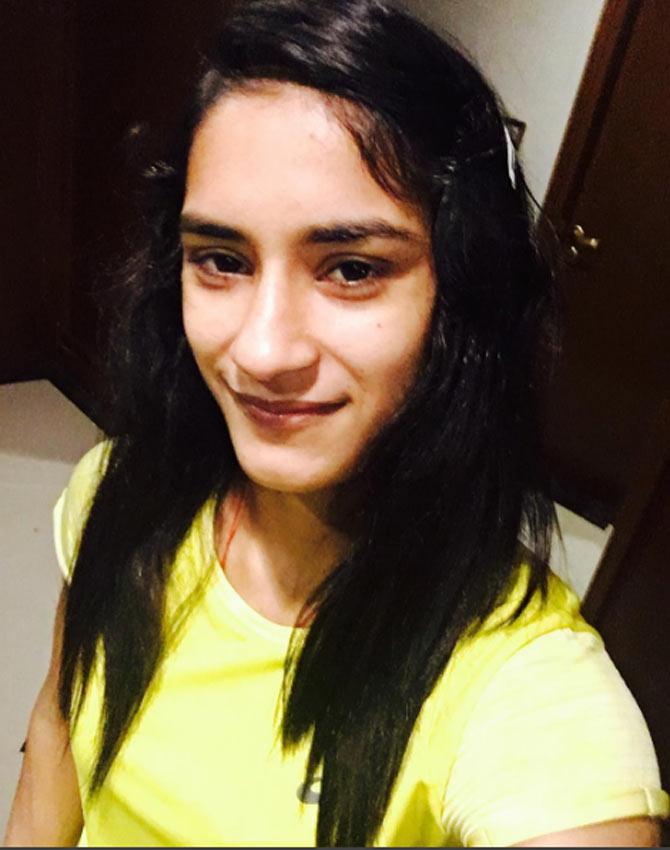 In 2014, Vinesh created a historic moment in her career. She represented the country in the women's freestyle 48 kg category at the 2014 Commonwealth Games. She went on to win the gold medal.
