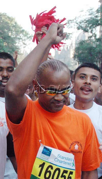 In picture: Vinod Kambli at the Standard Chartered International Marathon Race 2007 at Azad Maidan
 