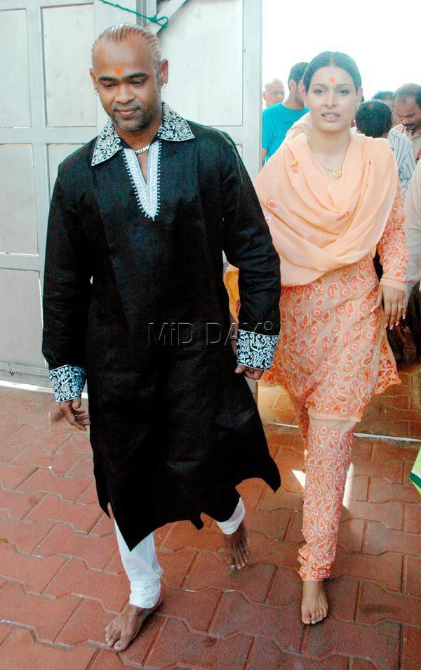 In picture: Vinod Kambli and Andrea Hewitt entering Siddhivinayak Temple