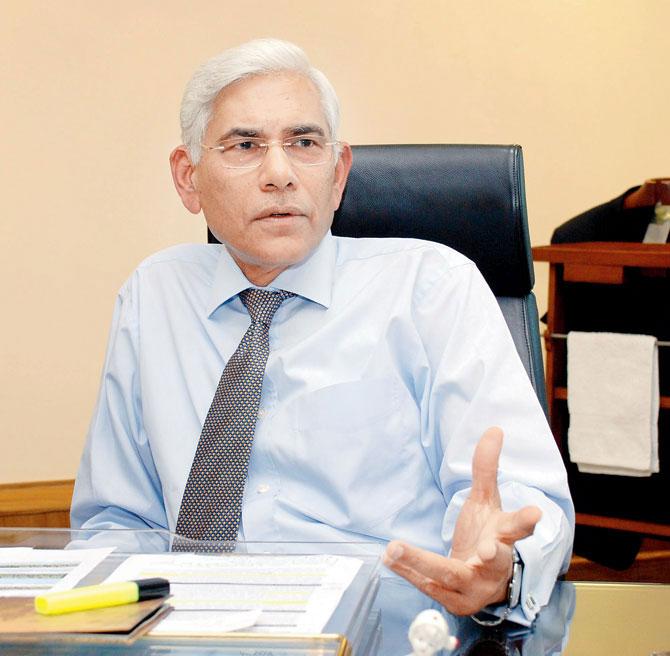 Acting secretary of the Board of Control for Cricket in India (BCCI) Amitabh Choudhary brushed aside all the speculations about rift between skipper Virat Kohli and coach Anil Kumble. Talking to the media at Edgbaston in Birmingham during the Champions Trophy, he said that the decision to invite fresh applications for chief coach of the Indian team is just a process that the BCCI is following as Kumble's contract ends at the end of Champions Trophy. Committee of Administrators (CoA) chairman Vinod Rai (in picture) also backed Kumble, saying the legendary leg-spinner would remain India's coach for the tour of West Indies subject to his acceptance.