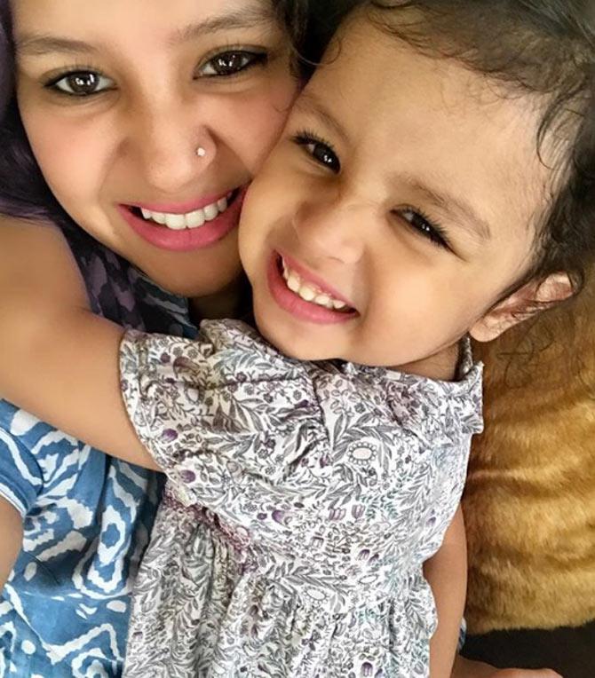 Sakshi Dhoni loves to click selfies with little Ziva. Here they look like the perfect mother-duo showing off the same expression