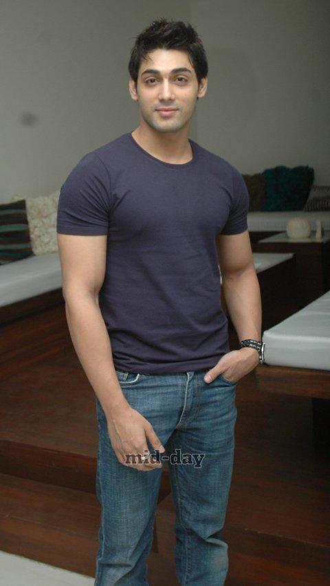 Mumtaz Rasool Ruslaan Mumtaz Height
